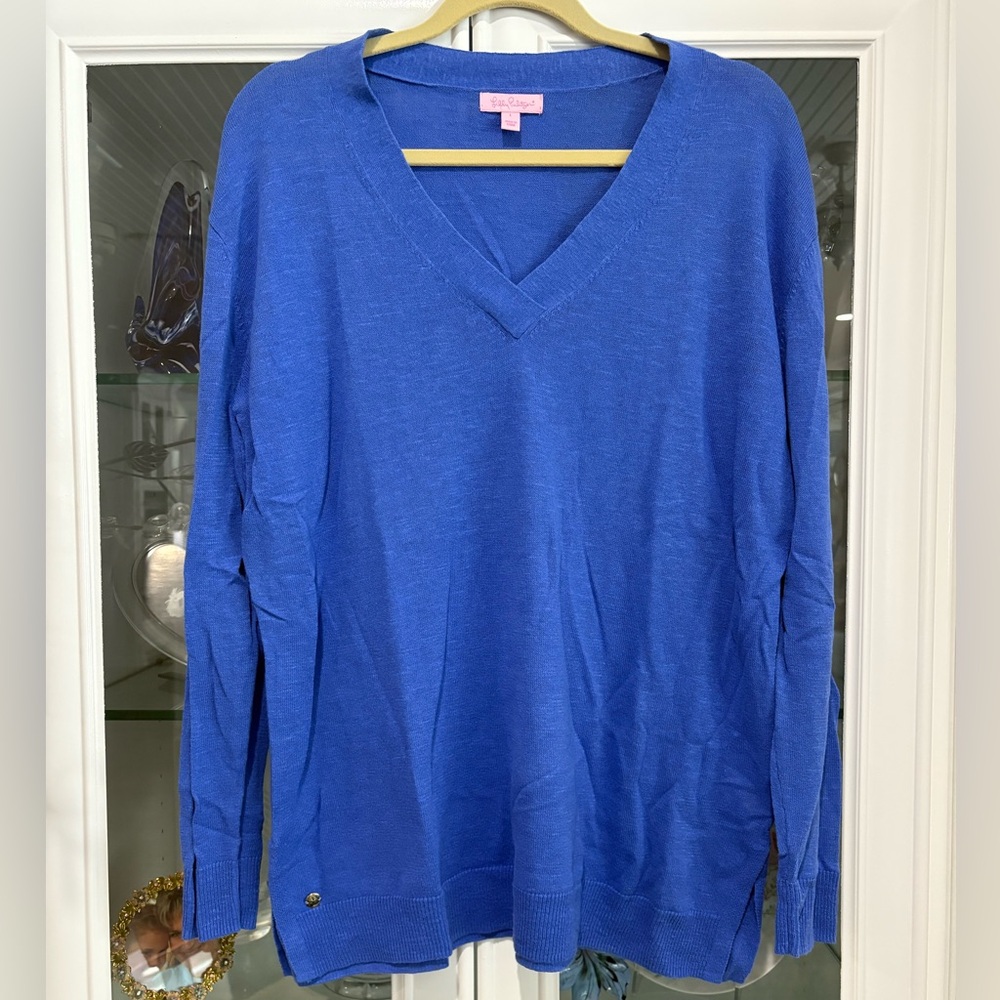 Lilly Pulitzer Blue Log Sleeve Top